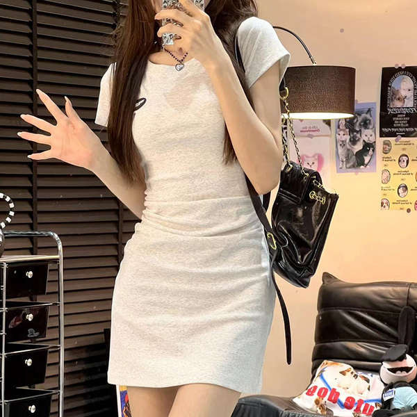 vynn official กางเกงขาบานสไตล์ฝรั่งเศส ชุดเดรสสาวฮอตเพียวๆชุดเดรสรัดสะโพกเข้ารูปใส่แล้วดูผอมเพรียวออ