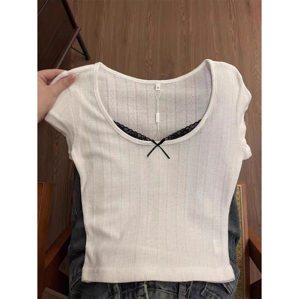 เกาหลีลูกไม้สาวร้อนเสื้อยืดแขนสั้นเย็บกุทัณฑ์ฤดูร้อนหวานสลิมฟิตลดความอ้วนด้านบน