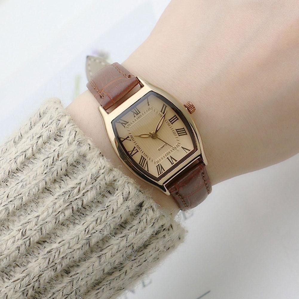 Vintage Small Square Quartz Watch สายหนังผู้หญิง Casual Simple นาฬิกาข้อมือ J1p8