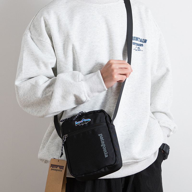 กระเป๋าโทรศัพท์มือถือสีตัดกัน Flying Fish กระเป๋าสะพายใบเล็ก Workwear Bag