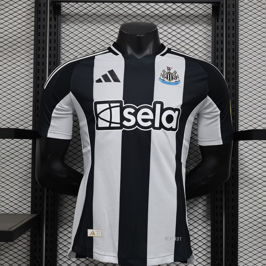 [รุ่นผู้เล่น] 2425 Newcastle United Home Football shirt เสื้อยืด Top AAA+