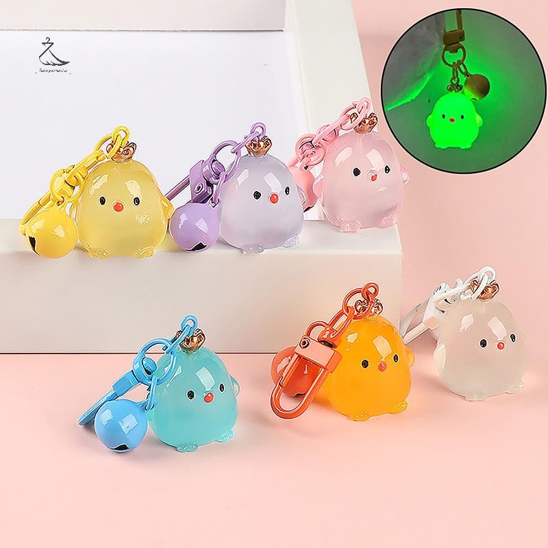 [HSSL] Creative Resin Luminous Crown ตุ๊กตาไก่รถ KeyChain Bookbag จี้อุปกรณ์เสริมไก่ของเล่นของขวัญ MCL7717