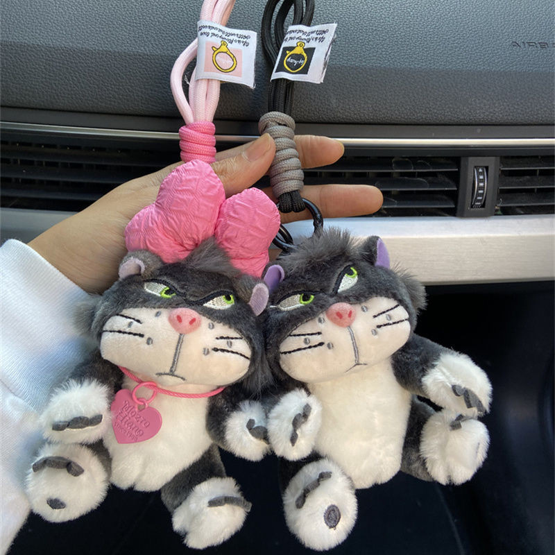 พวงกุญแจ LUCIFER จี้แมว Disney LUCIFER Cat Cross-eye Cat ของเล่นตุ๊กตารถตกแต่งกระเป๋าพวงกุญแจ