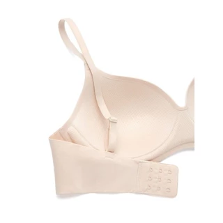 Sabina NEW BRALESS 2025 เสื้อชั้นในไร้ตะเข็บ ไร้โครง รหัส SBU24042C2 - สีเนื้ออ่อน