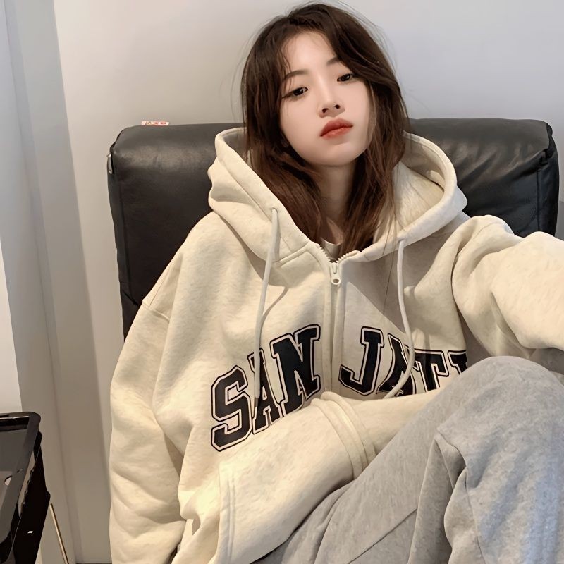 เสื้อฮู้ดแบบมีซิปสำหรับผู้หญิงเสื้อคลุมมีซิปพิมพ์ลายตัวอักษรสไตล์อเมริกัน VIBE สำหรับผู้หญิงรุ่นฤดูใบไม้ผลิและฤดูใบไม้ร่วง