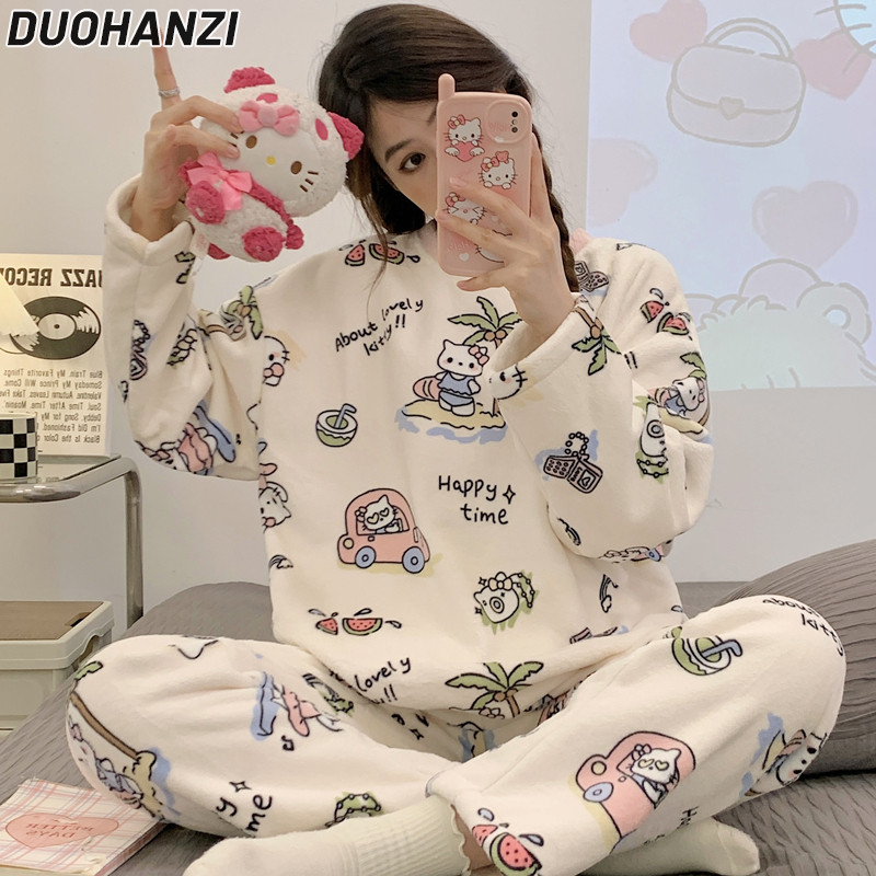 ดูโอ้ ชุดนอนสตรีชุดนอนผ้าสักหลาดสไตล์เกาหลีการ์ตูนหวานและน่ารักชุดนอนขนแกะปะการัง