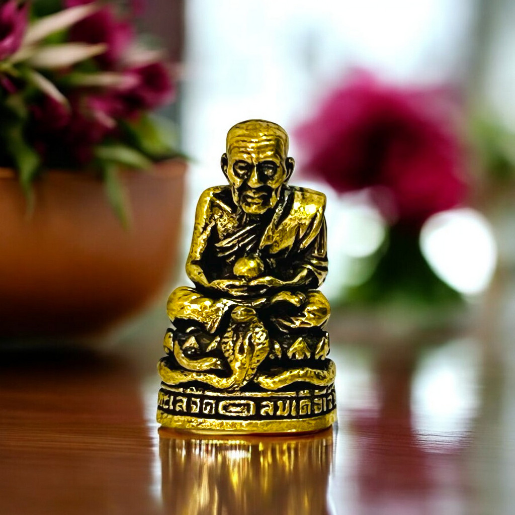 ครอบแก้ว วางหน้ารถ พระจักรพรรดิ พระพุทธชินราช พระชินราช หลวงพ่อโสธร หลวงปู่ทวด สมเด็จโต - รูปที่ 5