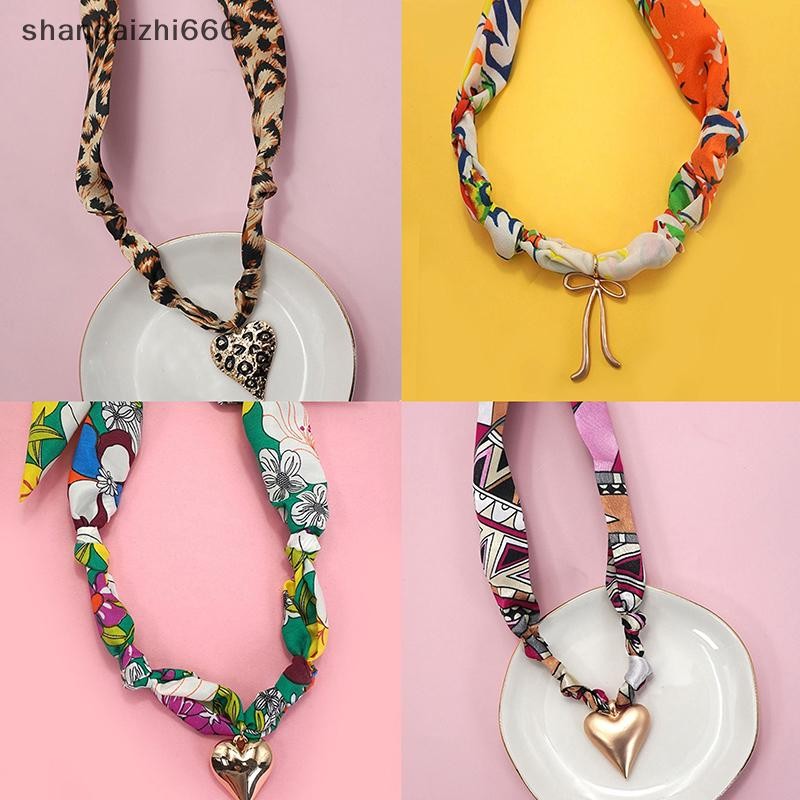 [shandaizhi666] สร้อยคอผ้าพันคอผ้า DIT Charms ห่วงโซ่โทรศัพท์ด้วยดอกไม้ชุบทองสไตล์วันหยุดเครื่องประด