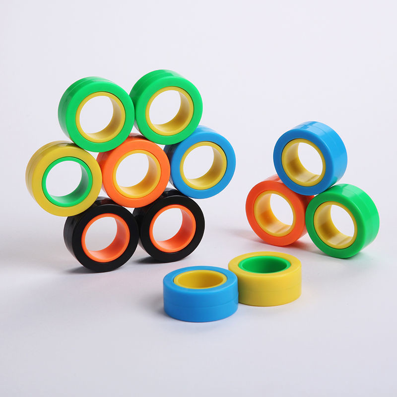 Fidget Spinner Magnetic Finger Spinner สร้อยข้อมือแม่เหล็กแหวน Decompression Handy เครื่องมือ Decomp