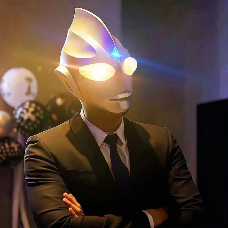 หมวกกันน็อค Mandiga Luminous Touch Ultraman กับชุดcosplay Superman สำหรับผู้ใหญ่และเด็ก