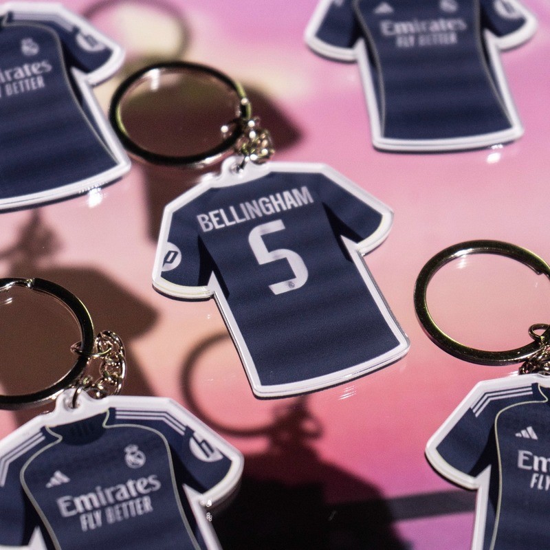 Royal Horse Jersey พวงกุญแจจี้ Bellin Im Pooh Smodelich Cross Football สินค้า