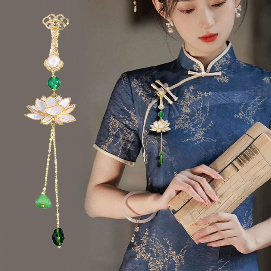 Cheongsam โบราณกดหัวเข็มขัดสไตล์จีน Lotus พู่ Retro จี้เข็มกลัด
