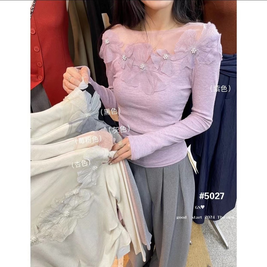 ต้นฤดูใบไม้ร่วงใหม่สไตล์จีนใหม่การออกแบบประณีตรู้สึกดอกไม้ด้านบนเสื้อสวมหัวเสื้อผู้หญิงยืดเอวแคบ ผอมลง ดูน่ารัก