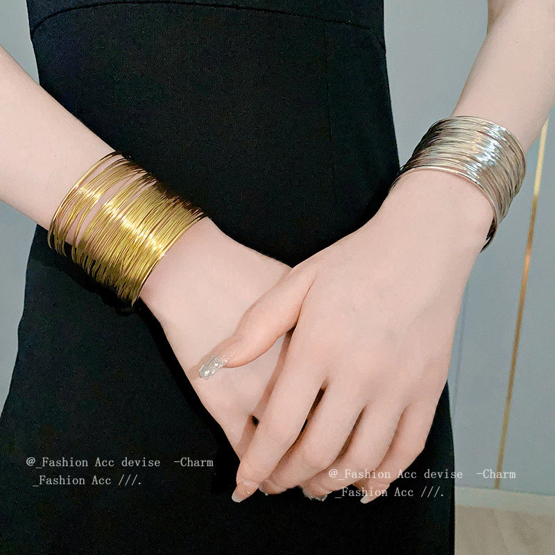 ยุโรปและอเมริกาลวดหลายชั้นเปิดสร้อยข้อมือซอกโอ้อวดความรู้สึกการออกแบบสร้อยข้อมือบุคลิกภาพเครื่องเทศสาวลมเย็นเครื่องประดับมือขายส่ง