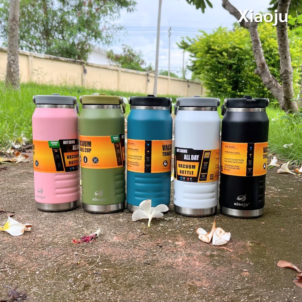 XIAOJU กระติกน้ำสแตนเลส 304 พร้อมฝาหูหิ้วหลอดดูด เก็บอุณหภูมิร้อน / เย็น ขนาด 1000ml / 1400ml บรรจุได้เยอะ
