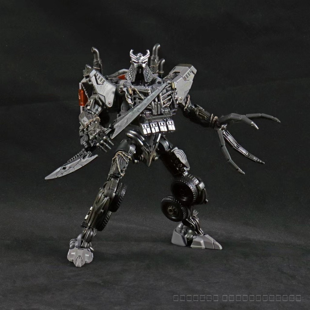 QT-03 Natural Disastery Accessory Package Plague Movie to 7 King Kong Transformation Toy Super Warri