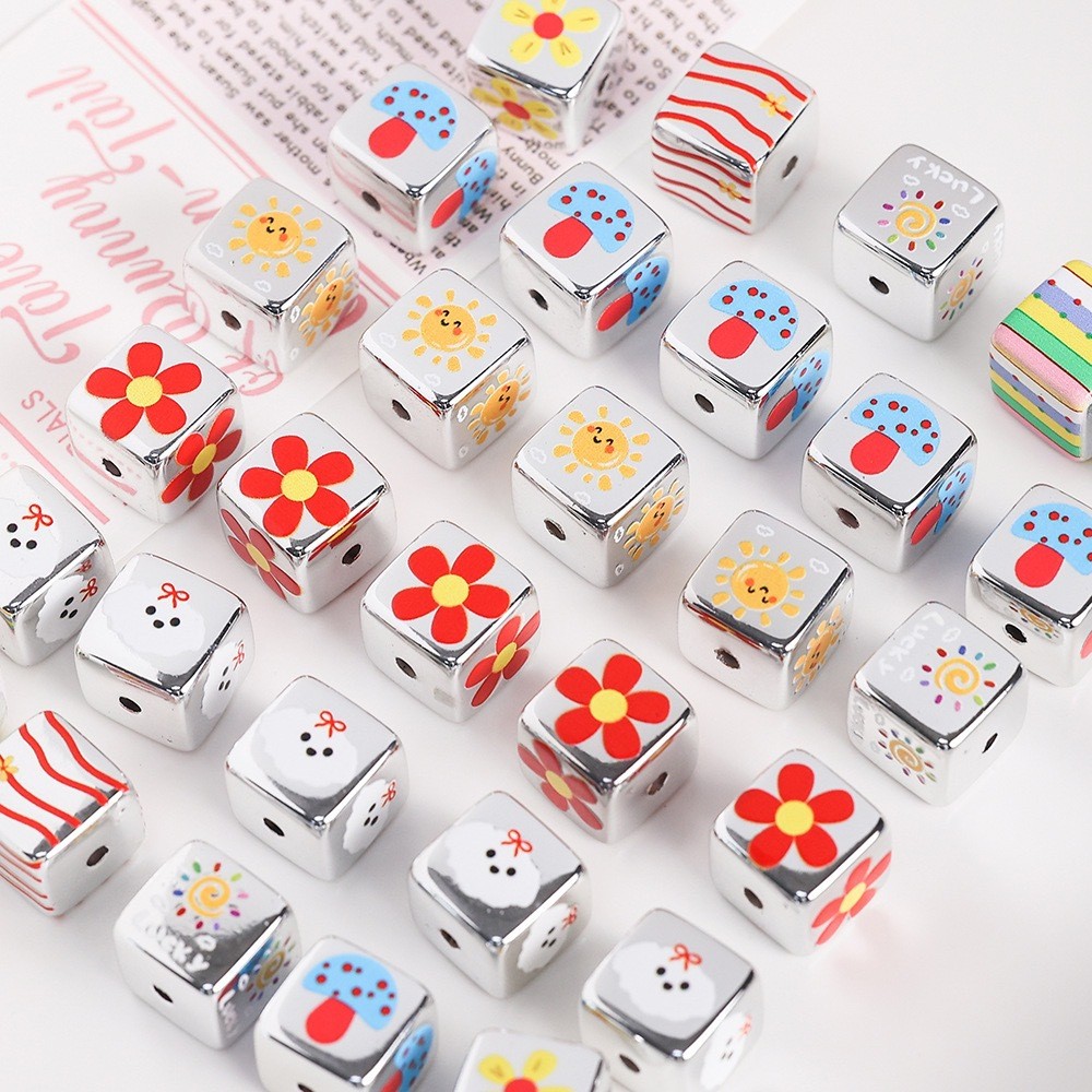 10 ชิ้น/เซ็ตการ์ตูนพิมพ์ดอกไม้สแควร์ Polka Dot ลูกปัด DIY Handmade ลูกปัดโทรศัพท์พวงกุญแจอุปกรณ์เสริม