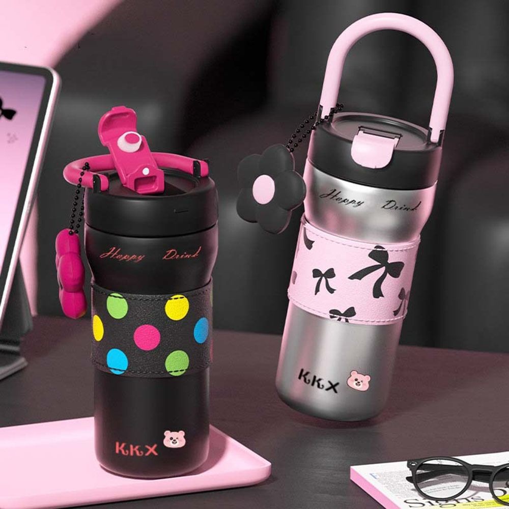 COUR ถ้วยฉนวน, ถ้วยน้ําฟางสแตนเลส 720 มล., แฟชั่นความจุขนาดใหญ่กันฝุ่นพร้อมจี้ดอกไม้นักเรียนถ้วยดื่มเดินทาง - รูปที่ 7