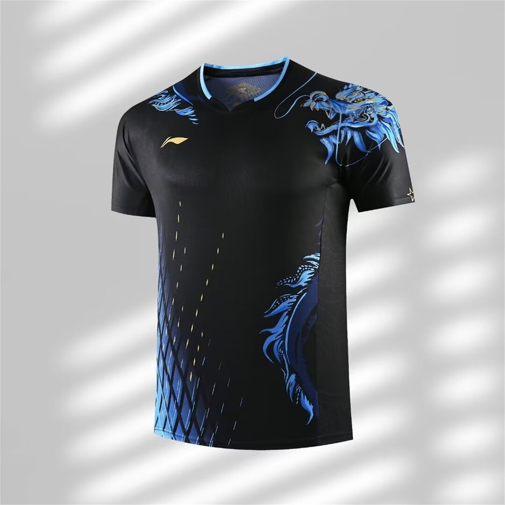 จัดส่งภายใน 48 ชั่วโมง 2024 ฤดูร้อนเสื้อแบดมินตันสไตล์ใหม่เสื้อแข่งมืออาชีพระบายอากาศแห้งเร็วย์ 081