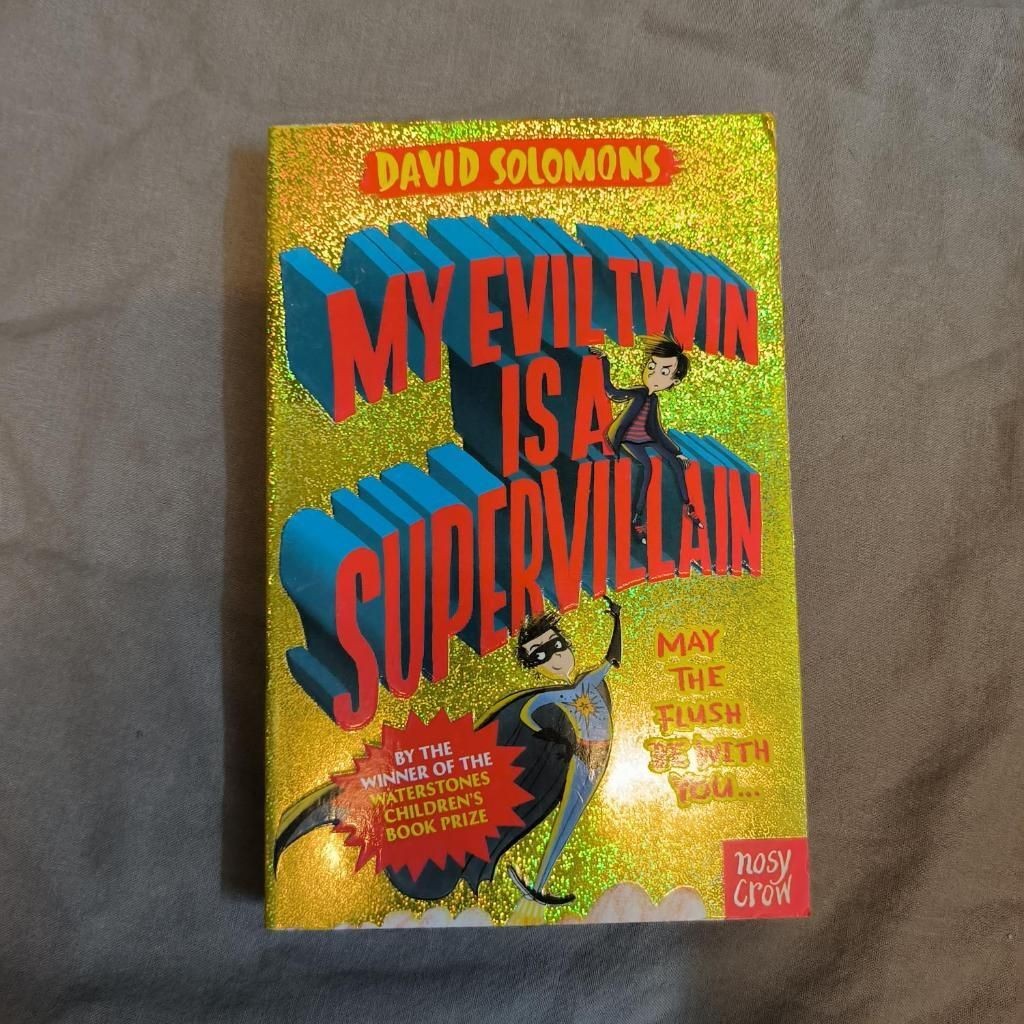 My Evil Twin เป็น Supervillain โดย David Solomons