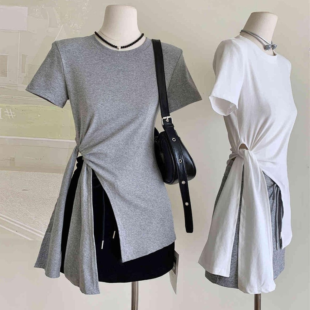 Chemisegrace 2663 เสื้อแขนสั้นคอกลมผู้หญิง เสื้อยืดผู้หญิงแฟชั่นสาวอวบสีขาว ผ่าข้างสูงถึงเอวผูกโบว์