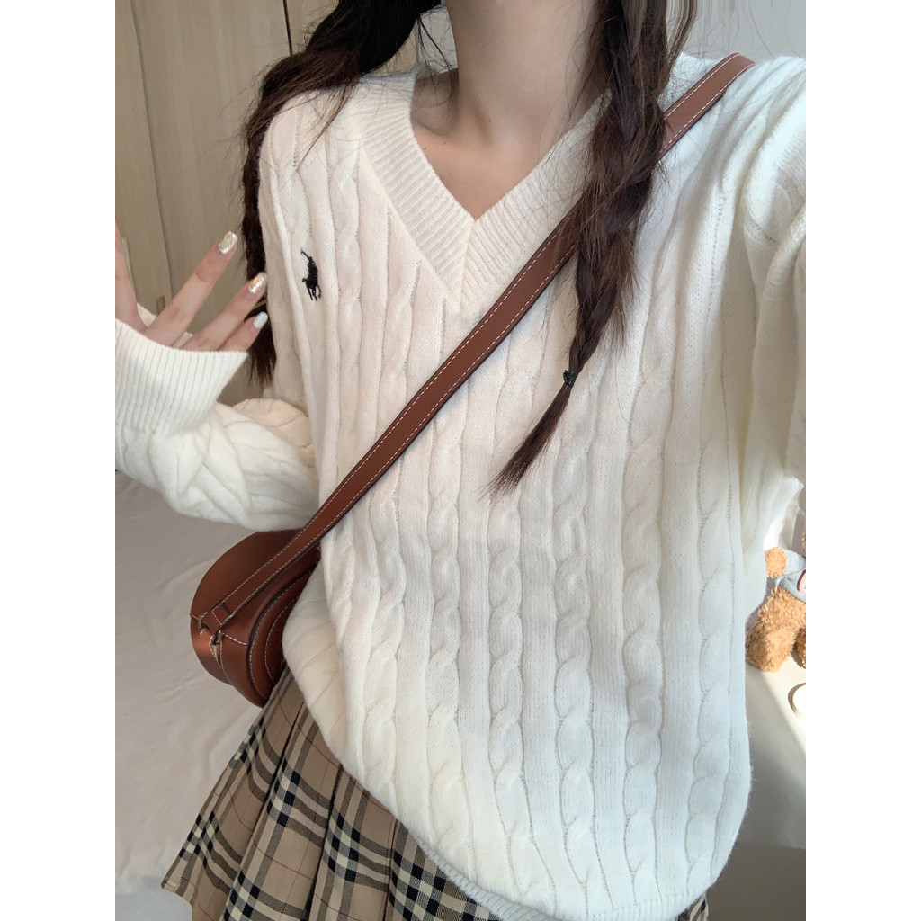 เสื้อสวมหัวคอวีแขนยาวถักเสื้อกันหนาวผู้หญิงย้อนยุคปักฤดูใบไม้ร่วงฤดูหนาวด้านบน