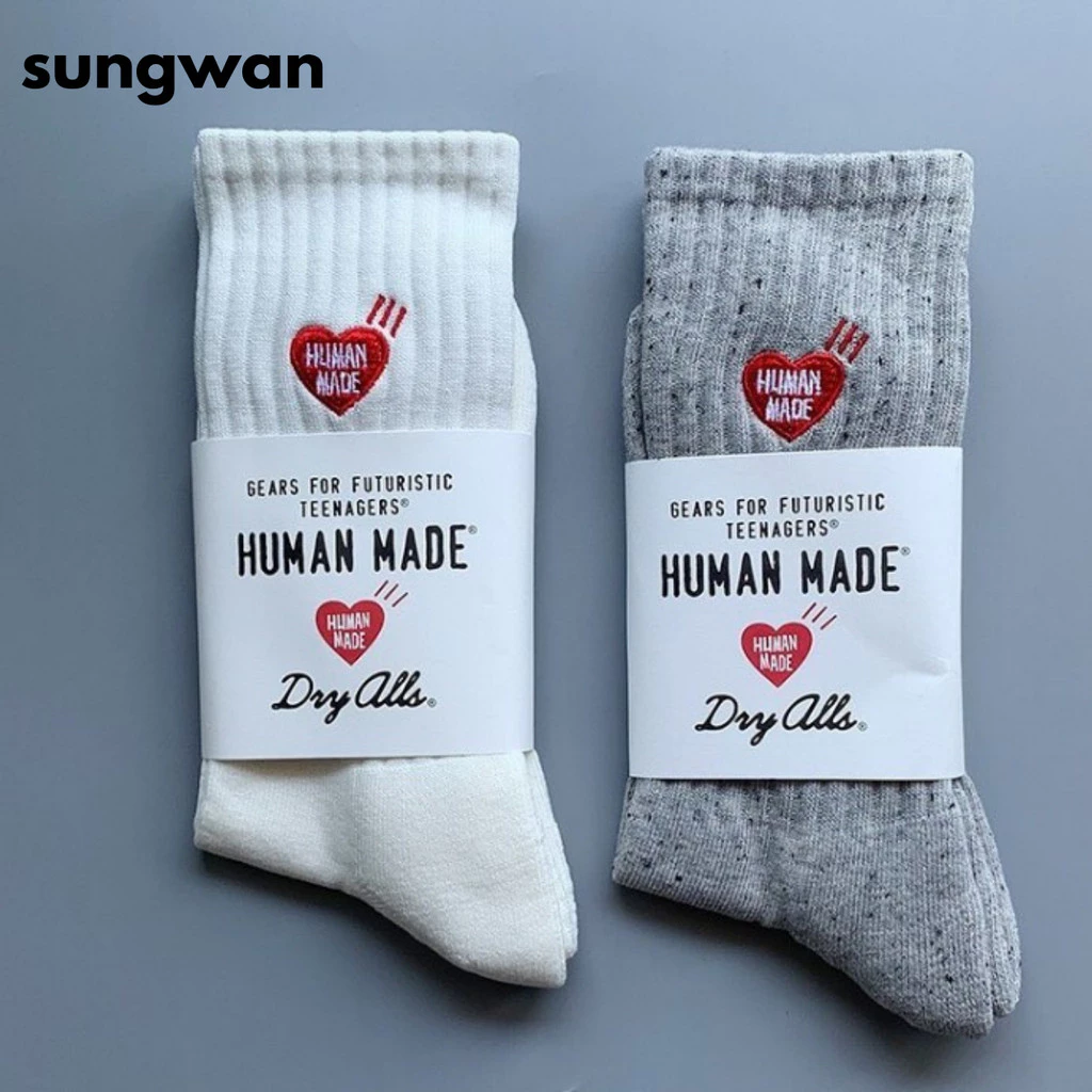 ถุงเท้าหัวใจปัก huma ข้อยาวและสั้น หัวใจแดง สินค้าพร้อมส่ง
