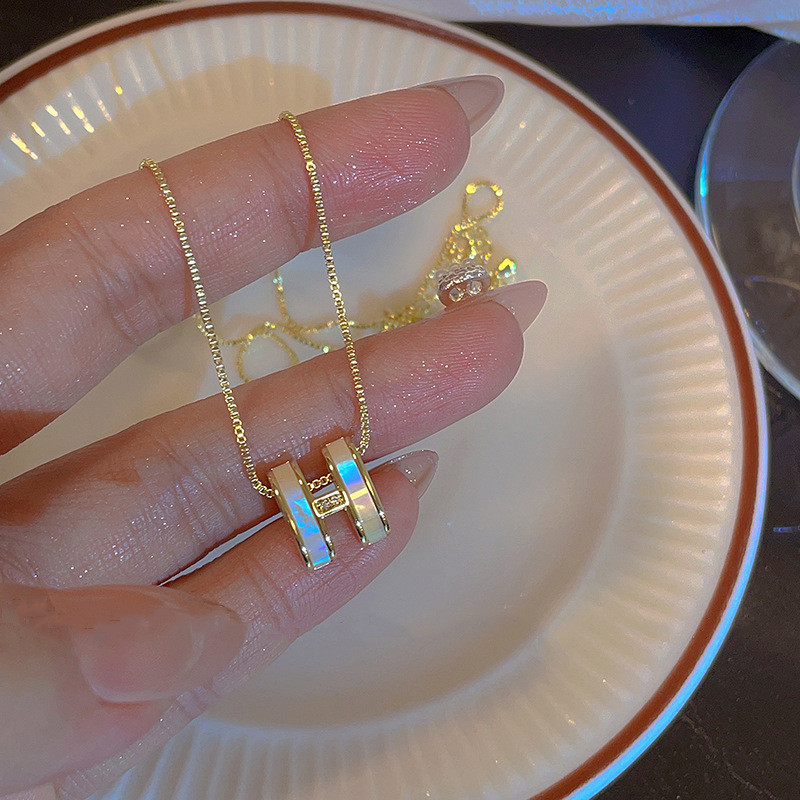 หรูหรา H Letter Shell จี้สร้อยคอผู้หญิง 2023 Niche Design Clavicle Chain Classy All-Match สร้อยคอ-ii