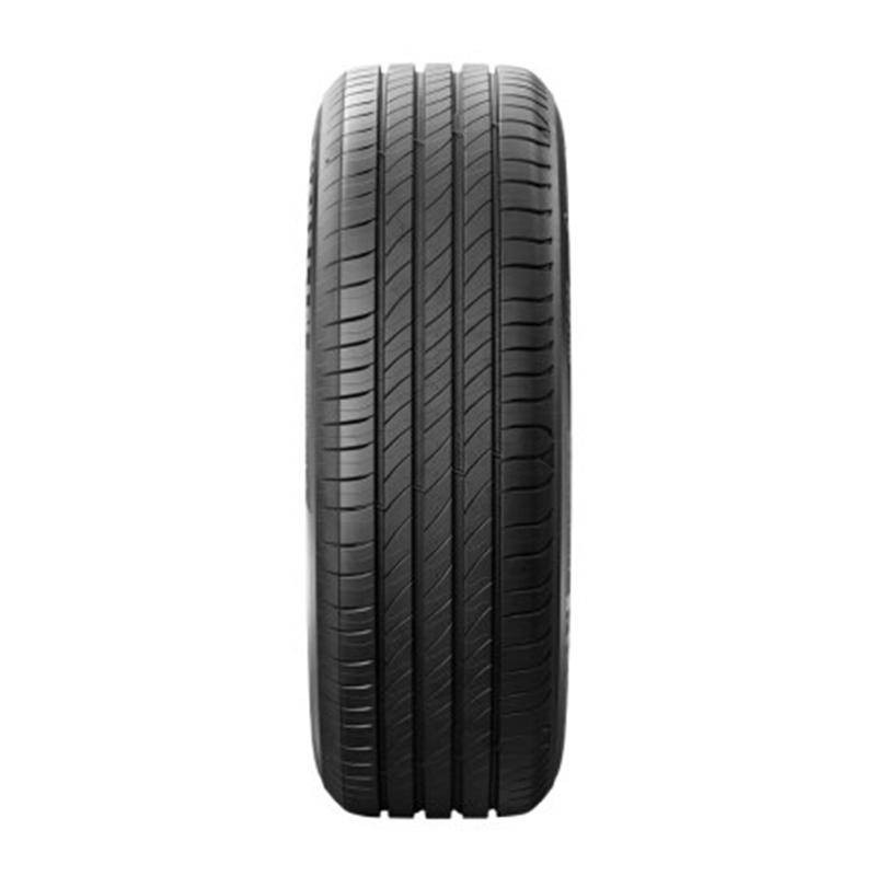 ยางดุมล้อซีดาน 16 นิ้ว 195/50R16 205/60R16 215/55R16 87W XL