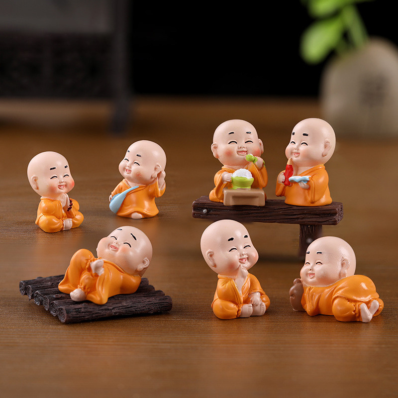 เครื่องประดับสไตล์พระสร้างสรรค์รถ Interial Decor การ์ตูนตาราง Ornamnet ของขวัญเพื่อนบ้าน