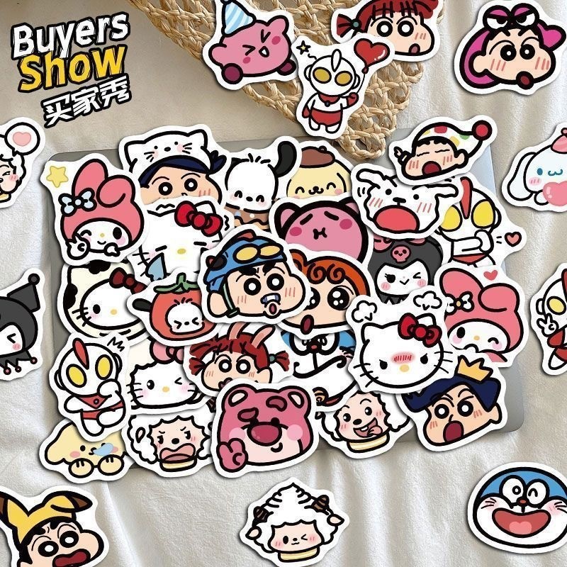 100 แผ่นสติ๊กเกอร์การ์ตูน Emoji รุ่น Q Sanrio Crayon Shin-Chan Doraemon DIY คู่มือสติกเกอร์ตกแต่งโทร