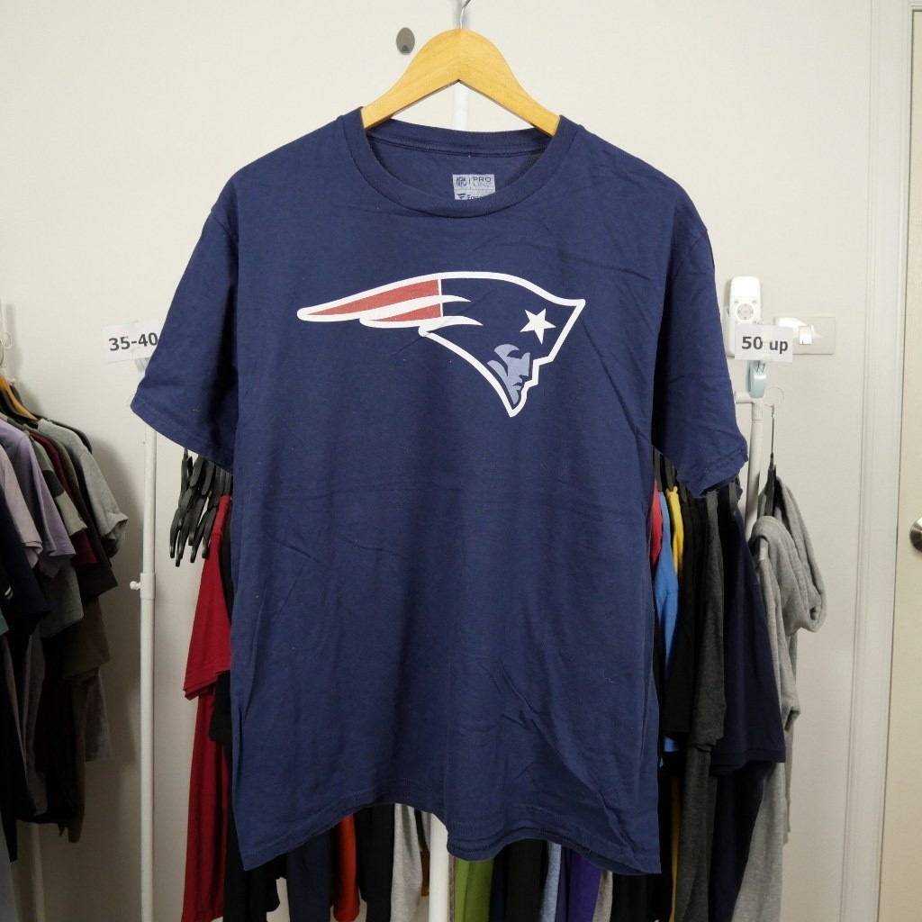 ซักทำความสะอาดแล้ว เสื้อยืด NFL มือสอง อก43 ผู้ชาย ผู้หญิงใส่ได้ สีกรม รหัส C104