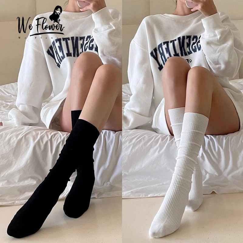 We Flower Minimalism สีดําสีขาวธรรมดาลายลูกวัวถุงเท้าสูงสําหรับผู้หญิงสาวทุกวันสวมใส่ Basic ถุงน่องส