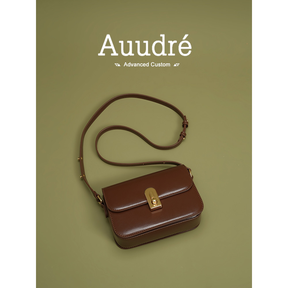 Auure Retro Bag Women 2025 สไตล์ใหม่ฤดูใบไม้ผลิฤดูร้อน All-Match One-Shoulder Messenger Bag กระเป๋าสี่เหลี่ยมเล็ก
