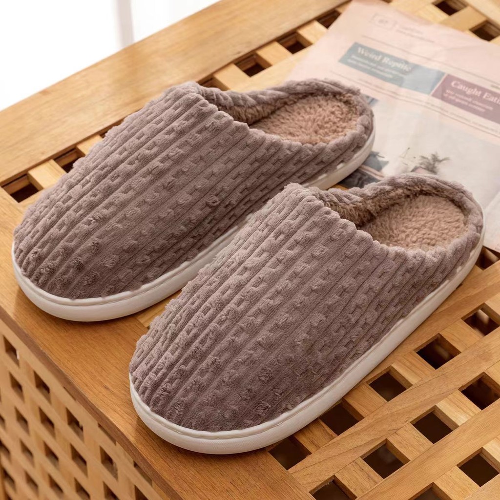 รองเท้าใส่ในบ้าน พื้นยาง กันลื่น slipper สลิปเปอร์ สีพื้น เท้าอวบเพิ่ม 1 ไซส์