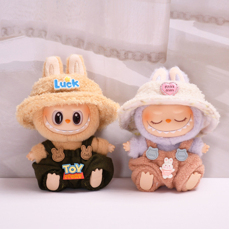[จัดส่งทันที] ชุดลาบูบู้ v2 ชุด labubu v2,ชุดเอี๊ยมและหมวกน่ารักๆ, ชุดบู้ v2(ไม่รวมตุ๊กต）