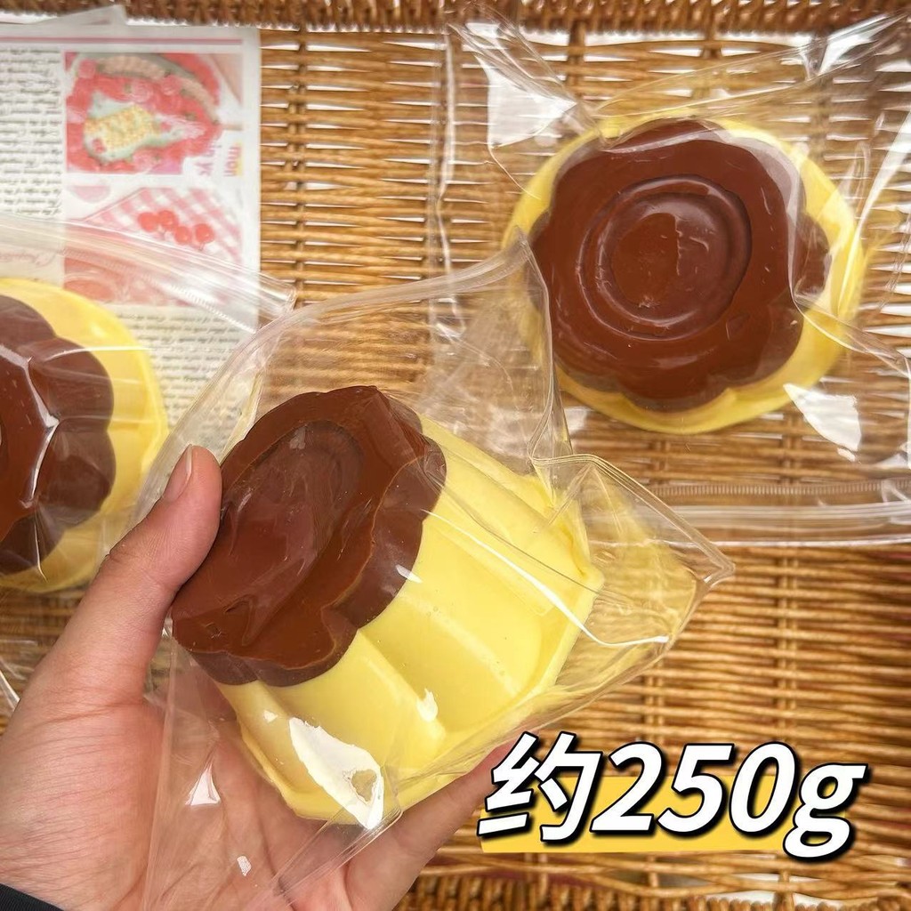 ของเล่นบีบอัด สกุชชี่ Squishy คลายเครียด คาราเมลจําลองพุดดิ้งขนาดใหญ่ซิลิโคนวัสดุพุดดิ้งสองสี squishy ของเล่น