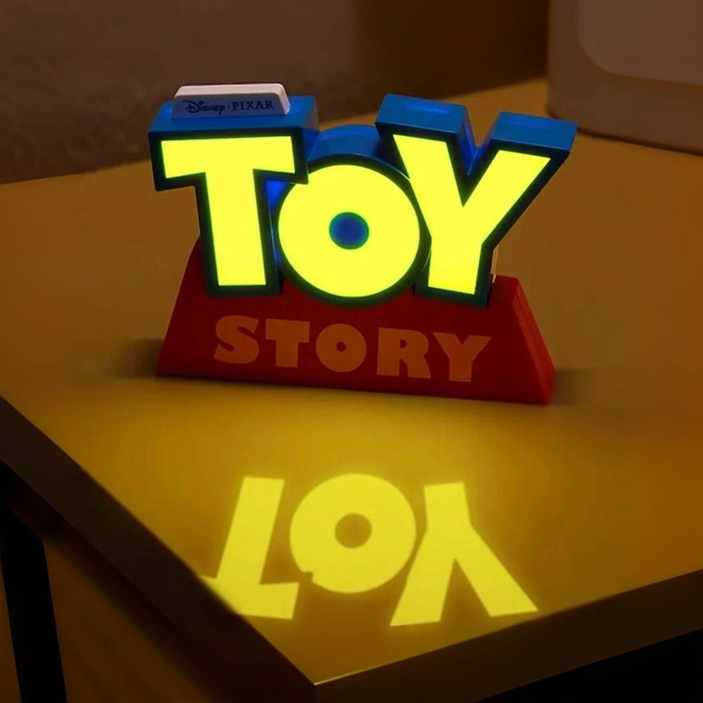 MINISO MINISO สินค้าพรีเมี่ยม Disney Pixar LED Night Light เครื่องประดับ Cinnamon Dog Kuromi อินเทอร์เฟซ USB