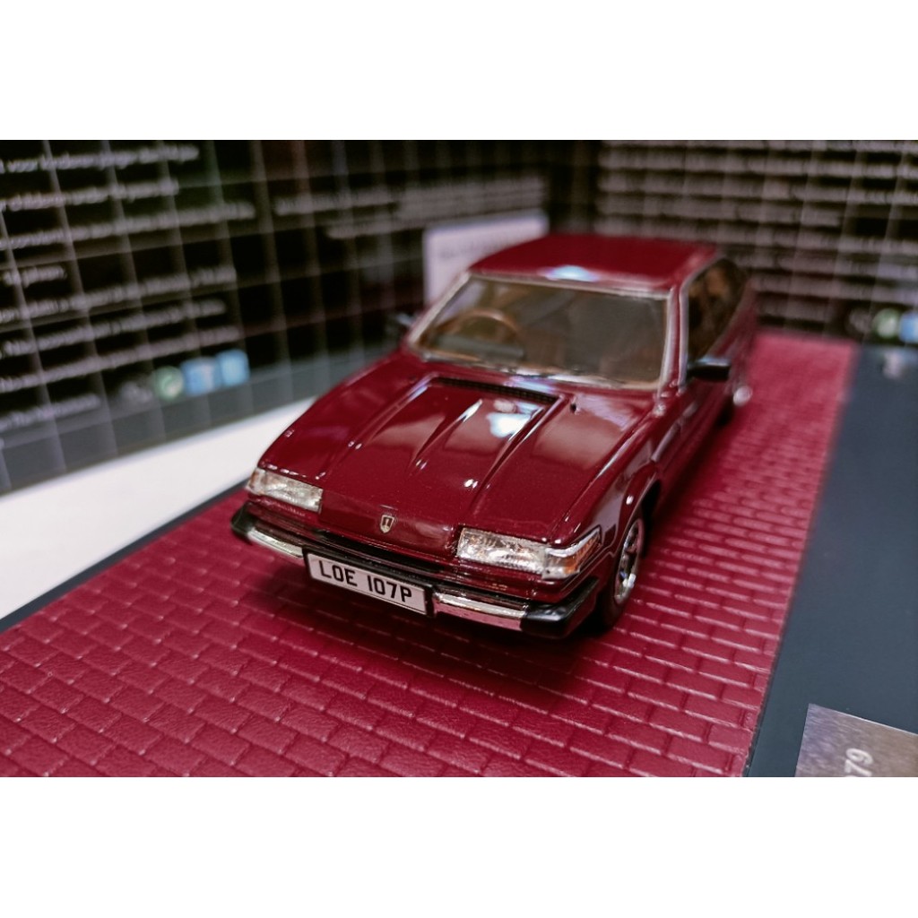 Matrix 1 43 Rover Land Rover รถสี่ประตูรุ่น Rover 3500 SD1 1976 Dark Red