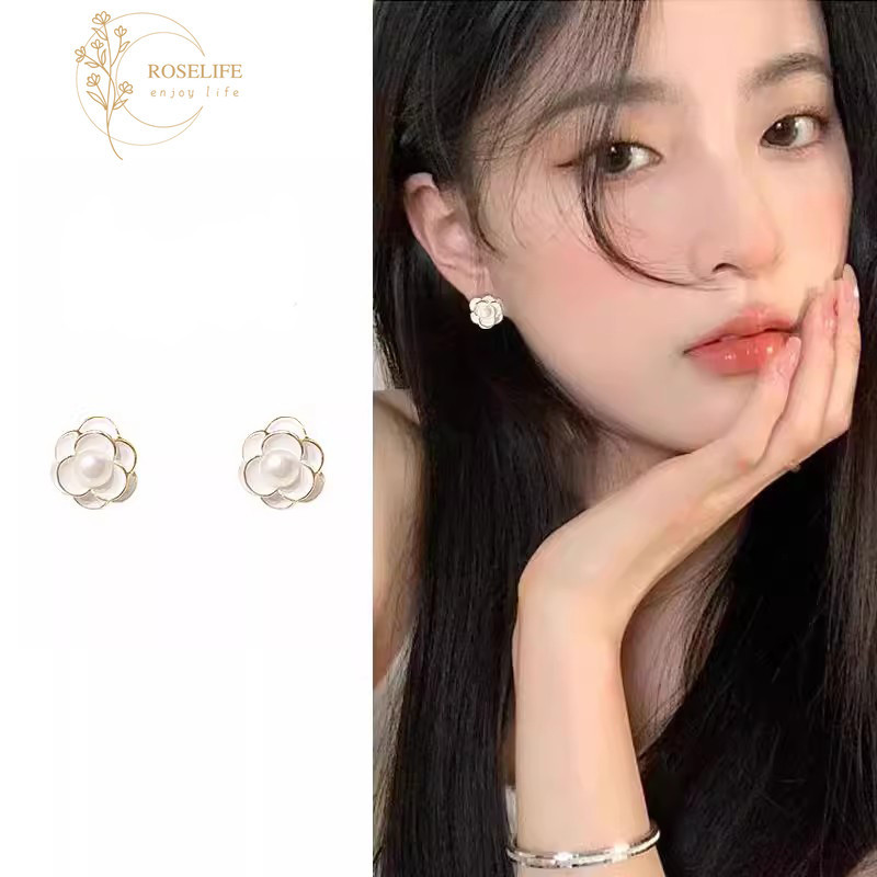Roselife เกาหลีเพิร์ลสีขาว Camellia ดอกไม้สตั๊ดต่างหูผู้หญิงหมั้นงานแต่งงานดอกไม้หูเครื่องประดับอุปกรณ์เสริม