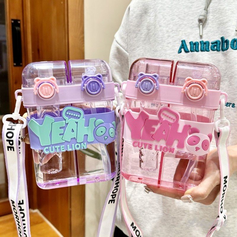 ღ แก้วน้ำกันรั่วขนาด 760 มล. พร้อมตัวล็อกนิรภัย ขวดน้ำแบบ 2 ช่องพร้อมสายสะพายแบบมีหลอดดูด แก้วน้ำสำหรับเล่นกีฬากลางแจ้ง ความจุขนาดใหญ่ ของขวัญ