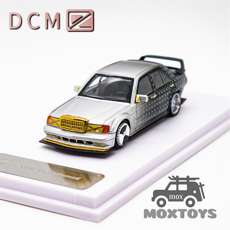 DCM 1:64 190E Star Silver 190E รถโมเดลDiecast
