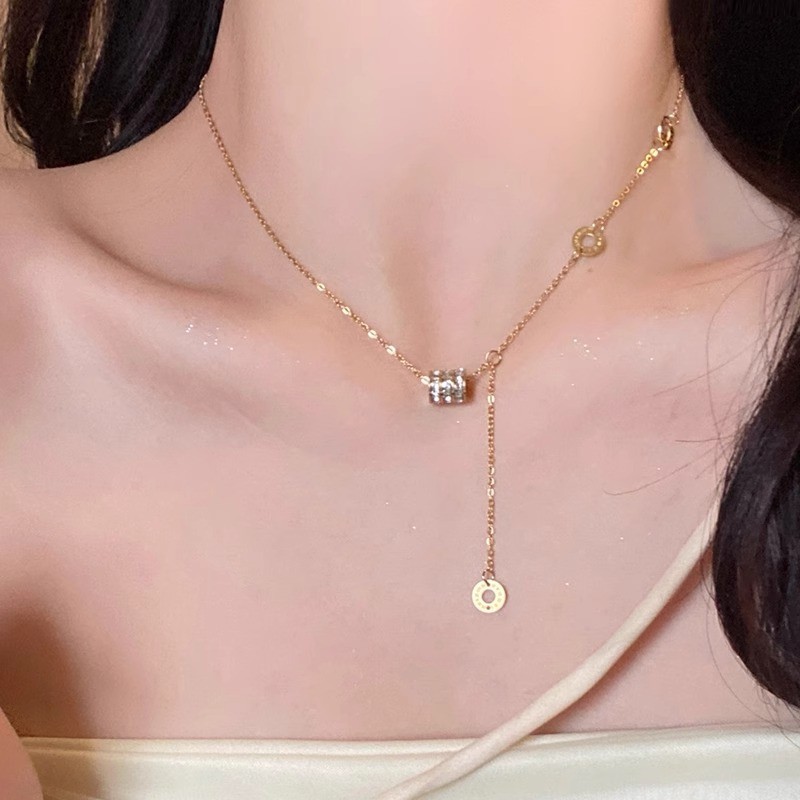 สร้อยคอไทเทเนียมเหล็กชุบ 18เค ทองแท้เอวเล็กจี้กระดูกไหปลาร้าโซ่สุภาพสตรีเครื่องประดับ