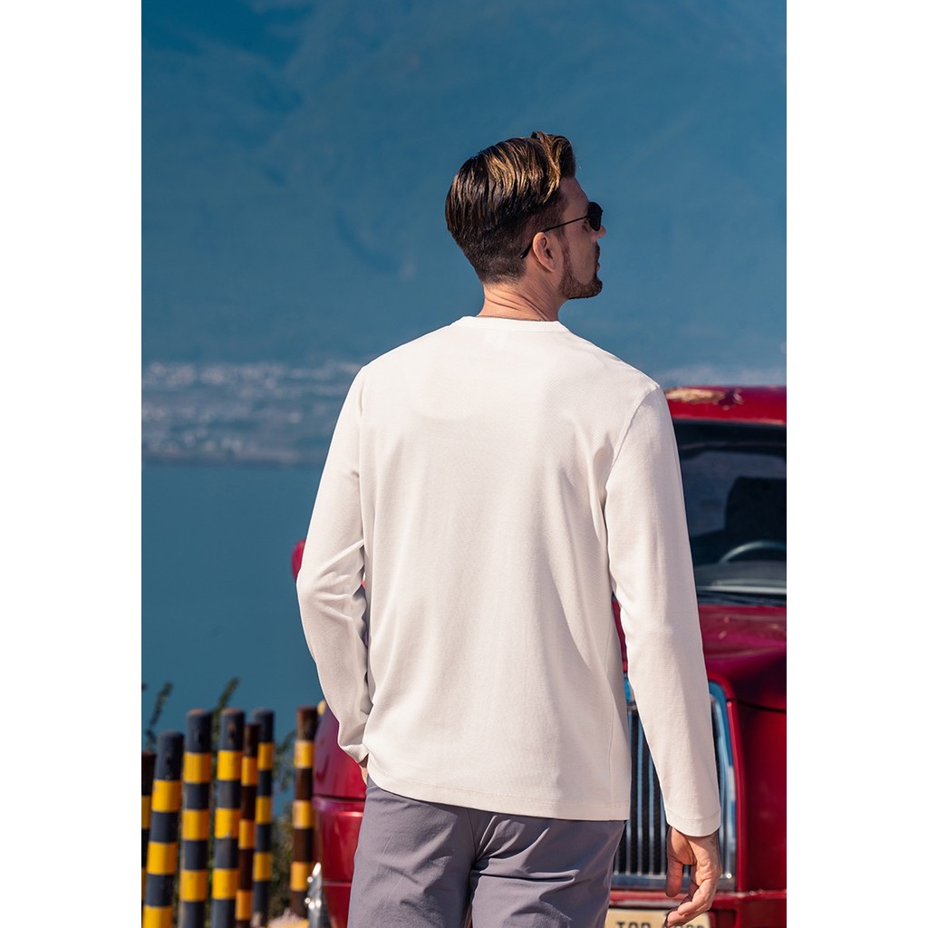 MANMAN แขนยาวผู้ชาย สีล้วน เสื้อผู้หญิง ชุดคู่รัก แมทช์ลุคง่าย แบบหลวม เรียบง่าย