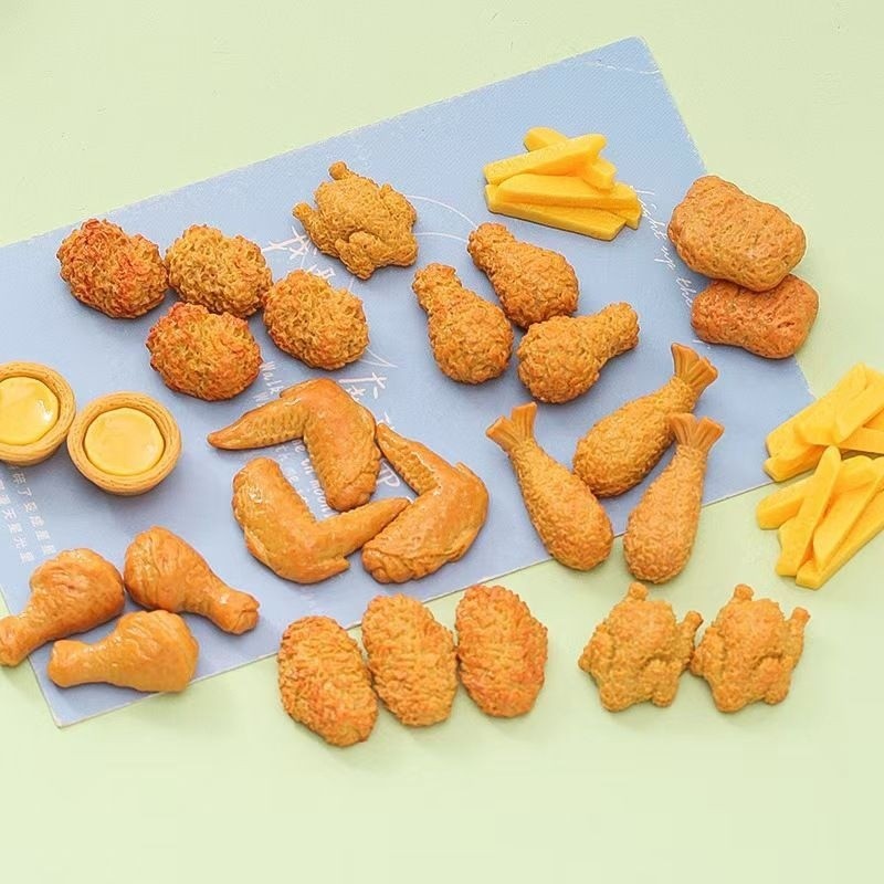 [100 ชิ้นพร้อมสต็อก] จําลองสไตล์ใหม่สามมิติมินิ เคเอฟซี ไก่ทอดเฟรนช์ฟรายครอบครัวถังขนาดเล็กเรซิ่นอาหารของเล่นเล่นบ้าน ทําเอง ตกแต่ง ล3