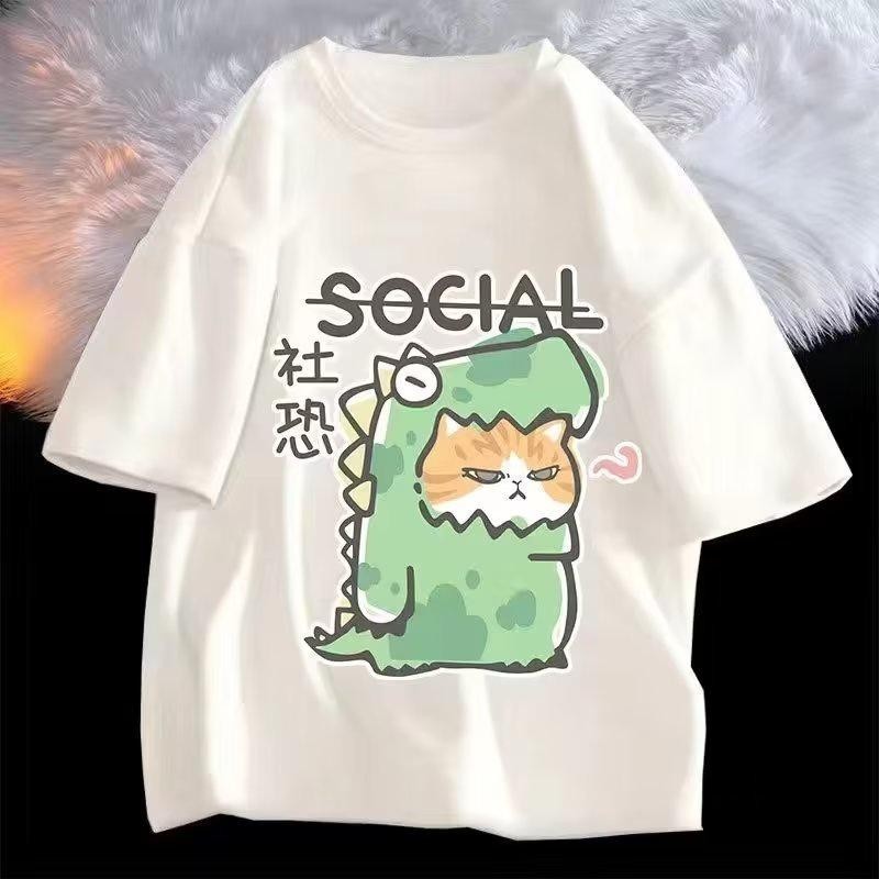 ผ้าฝ้าย 100% เสื้อยืดแขนสั้นลําลอง แบบบาง ทรงหลวม พิมพ์ลายการ์ตูนไดโนเสาร์ ขนาดใหญ่ แฟชั่นสําหรับผู้ชาย ไซซ์