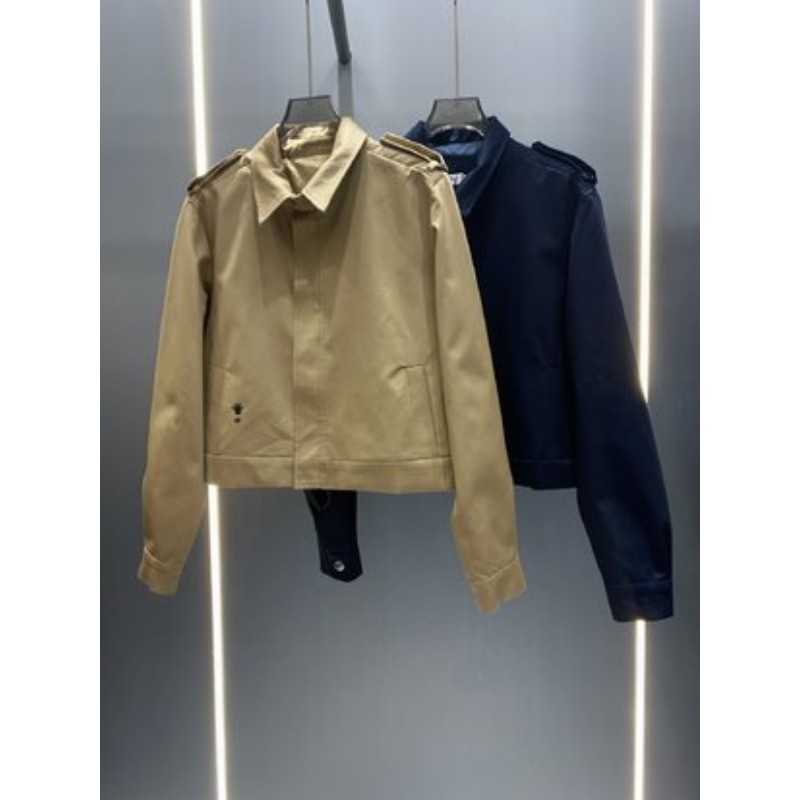 READY & Stock ผู้หญิงเสื้อใหม่lapel Beeเย็บปักถักร้อยเสื้อแจ็คเก็ตสั้นTrench Coat