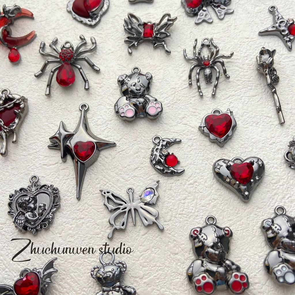 จี้ดอกกุหลาบสีเข้ม จี้หัวใจไขว้ จี้โลหะผสม อุปกรณ์ DIY แฮนด์เมด สร้อยข้อมือ สร้อยคอ วัสดุโซ่