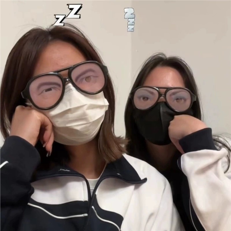 กรอบแว่นตาสีดำสำหรับปาร์ตี้และมุขตลก พร้อมแว่นตาปลอมแบบฮาๆ