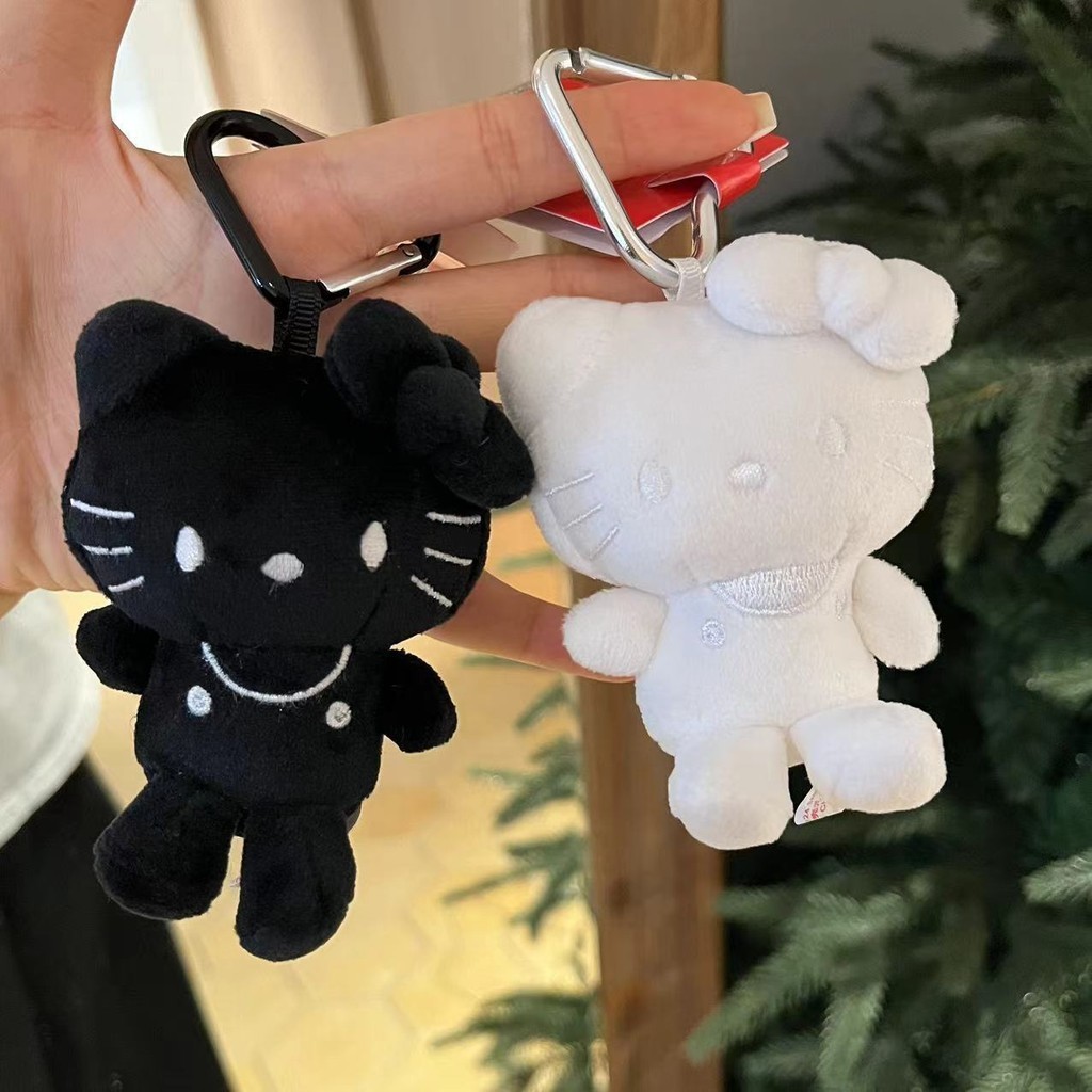 All Black All White Heart Buckle Hello Kitty Pendant Limited hellokitty Small Heart-Shaped Keychain Bag Pendant